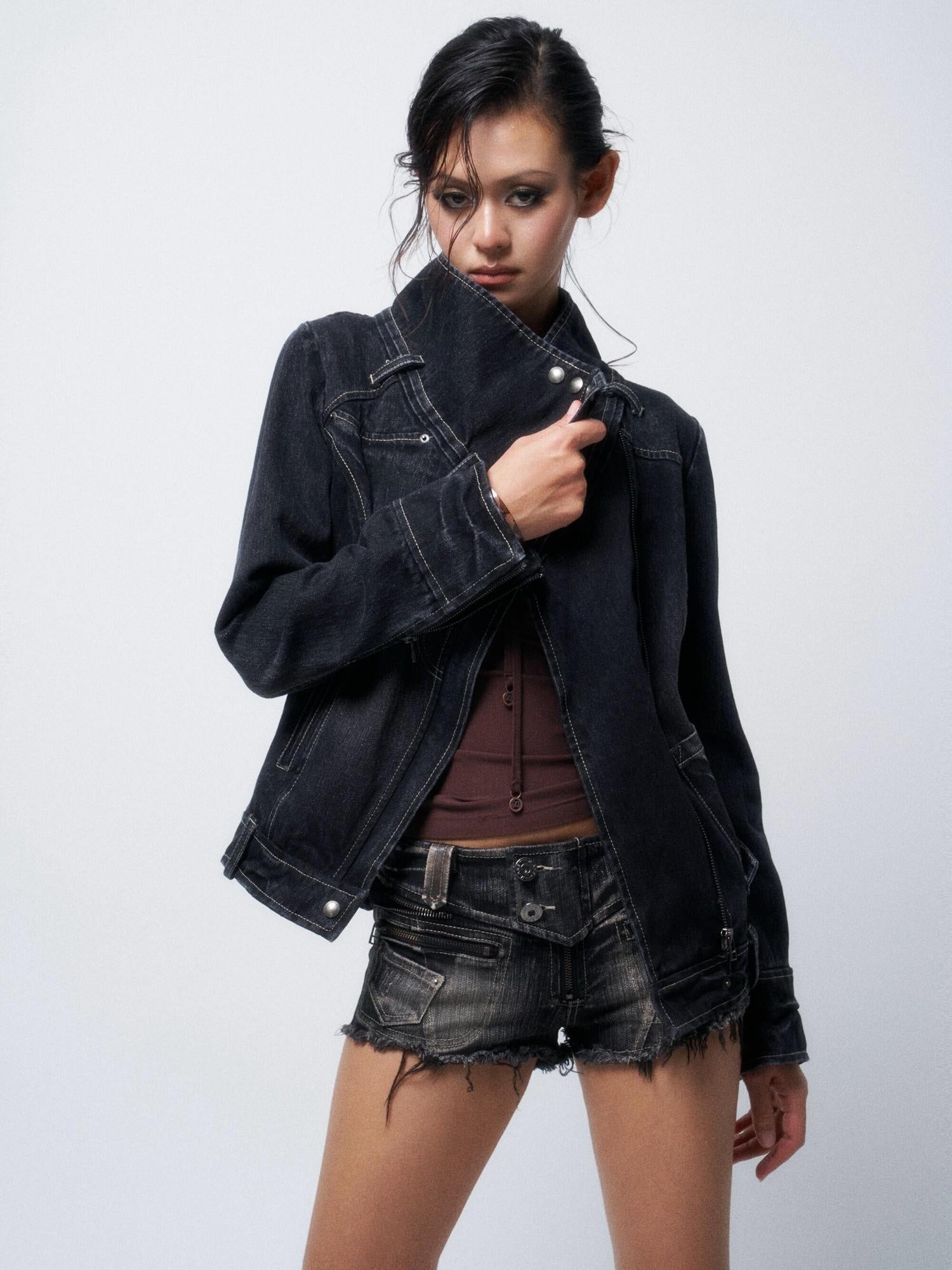 Flowers birds Market Washed Slim Fit Casual Denim Black Women Slight Stretch Low-Rise Shorts