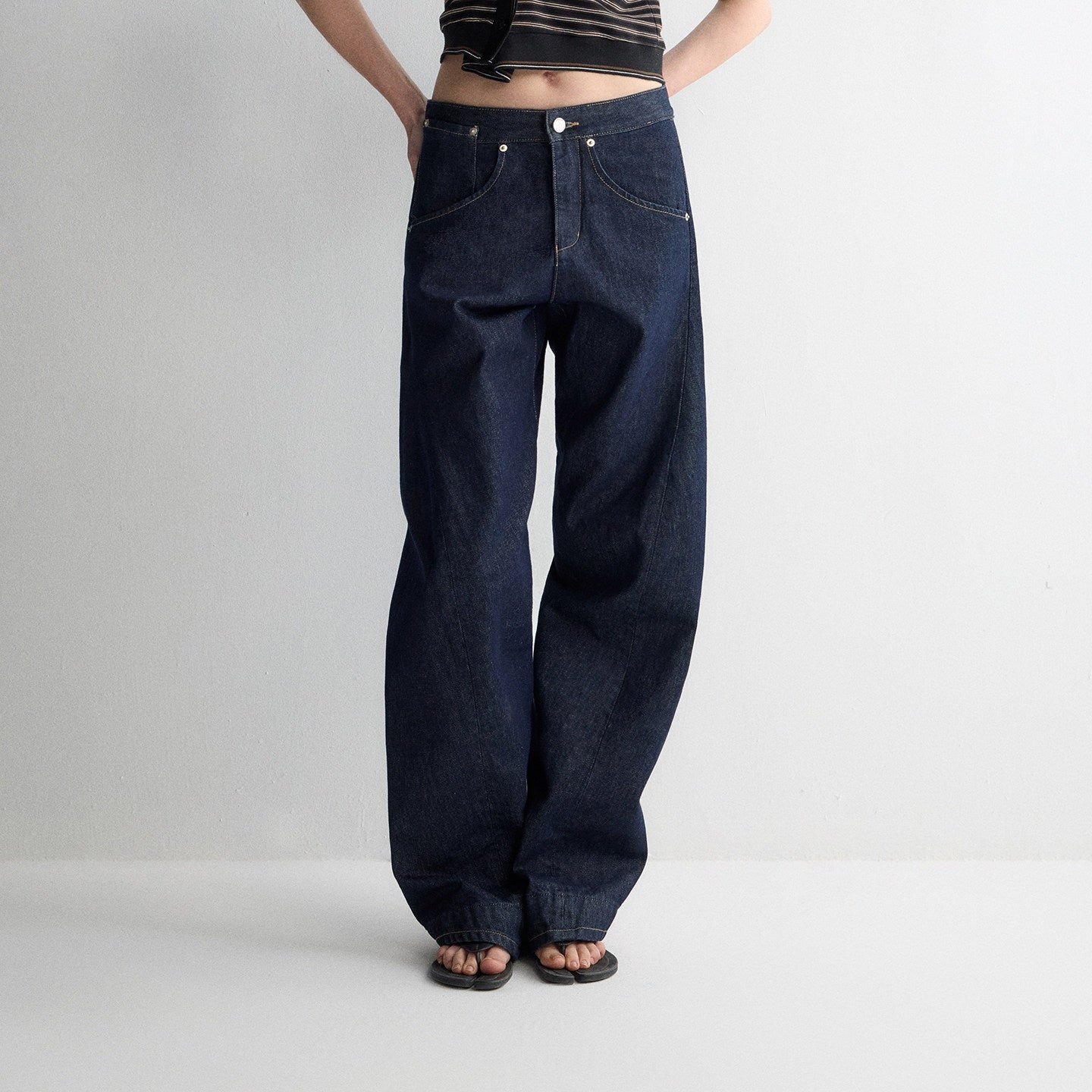 RUN TO THE FUTURE Durable Dark Cotton Denim Casual Oversized Natural Waist Ladies Wide-Leg Jeans
