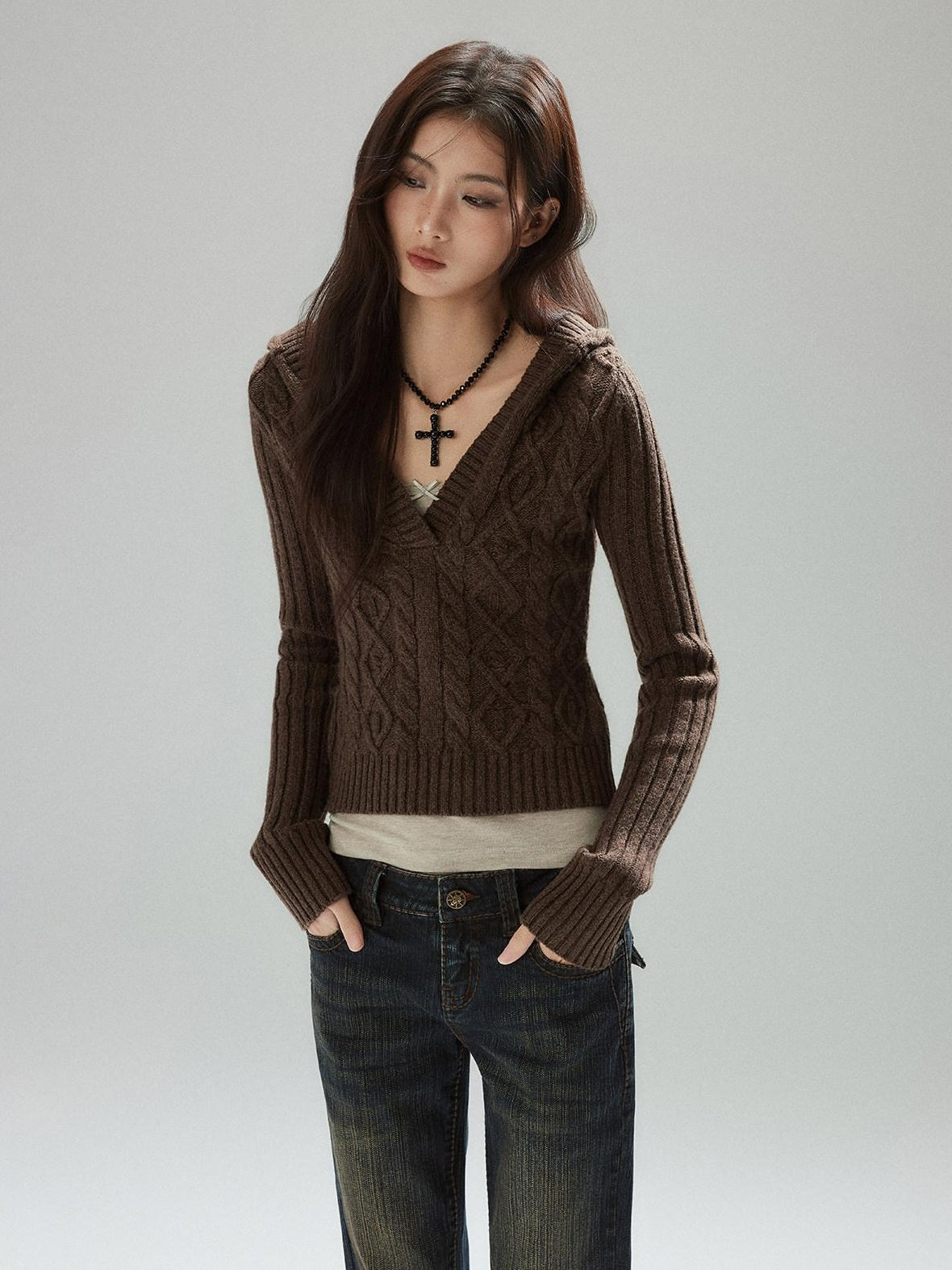 Low pixel Wool Blend V-neck Slim Pullover Two Piece Cami Set Casual Sweaters