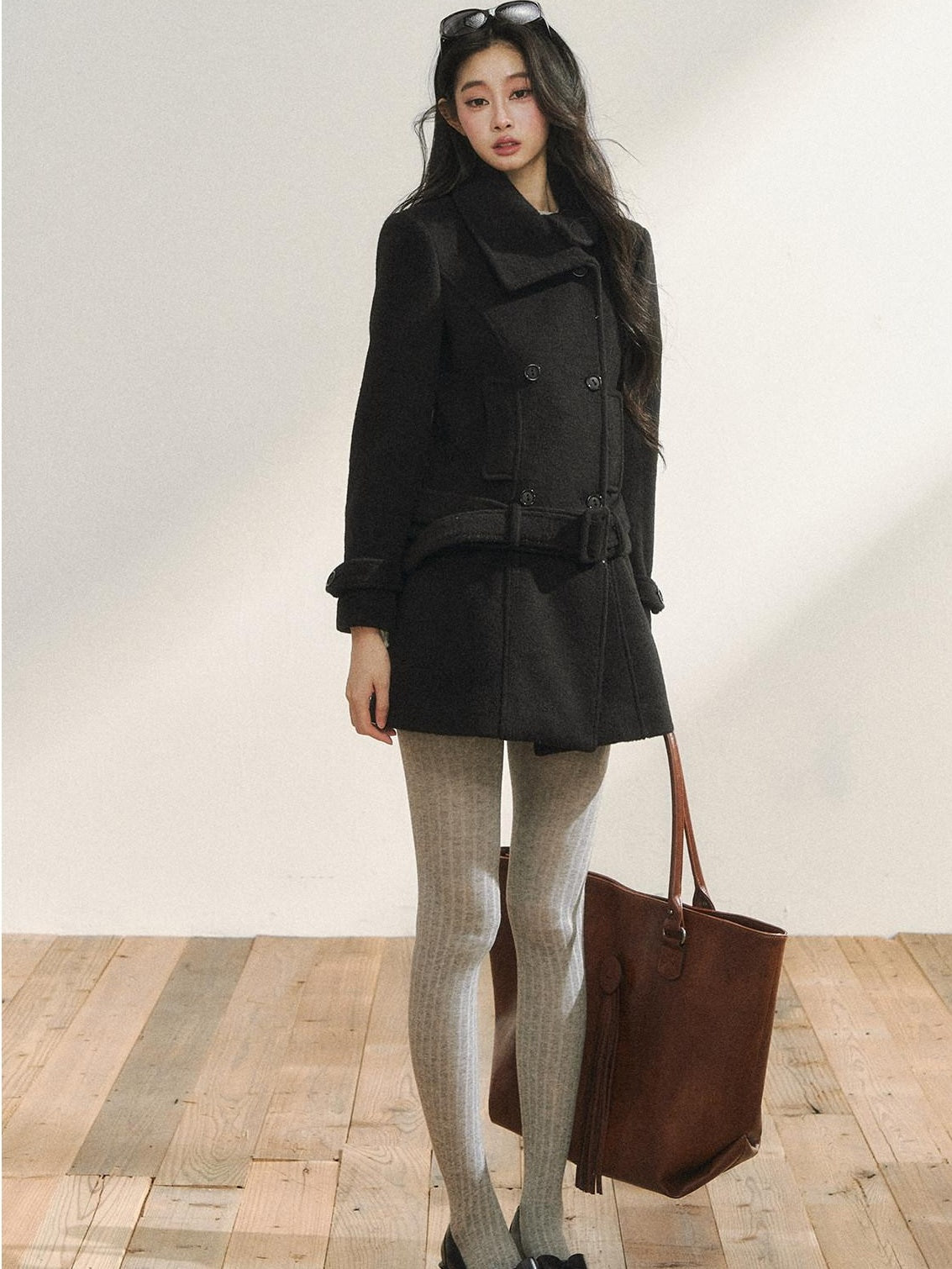 7Shiftin Detachable Wool Casual Cinched Waist Double Breasted Women Black Short Coat