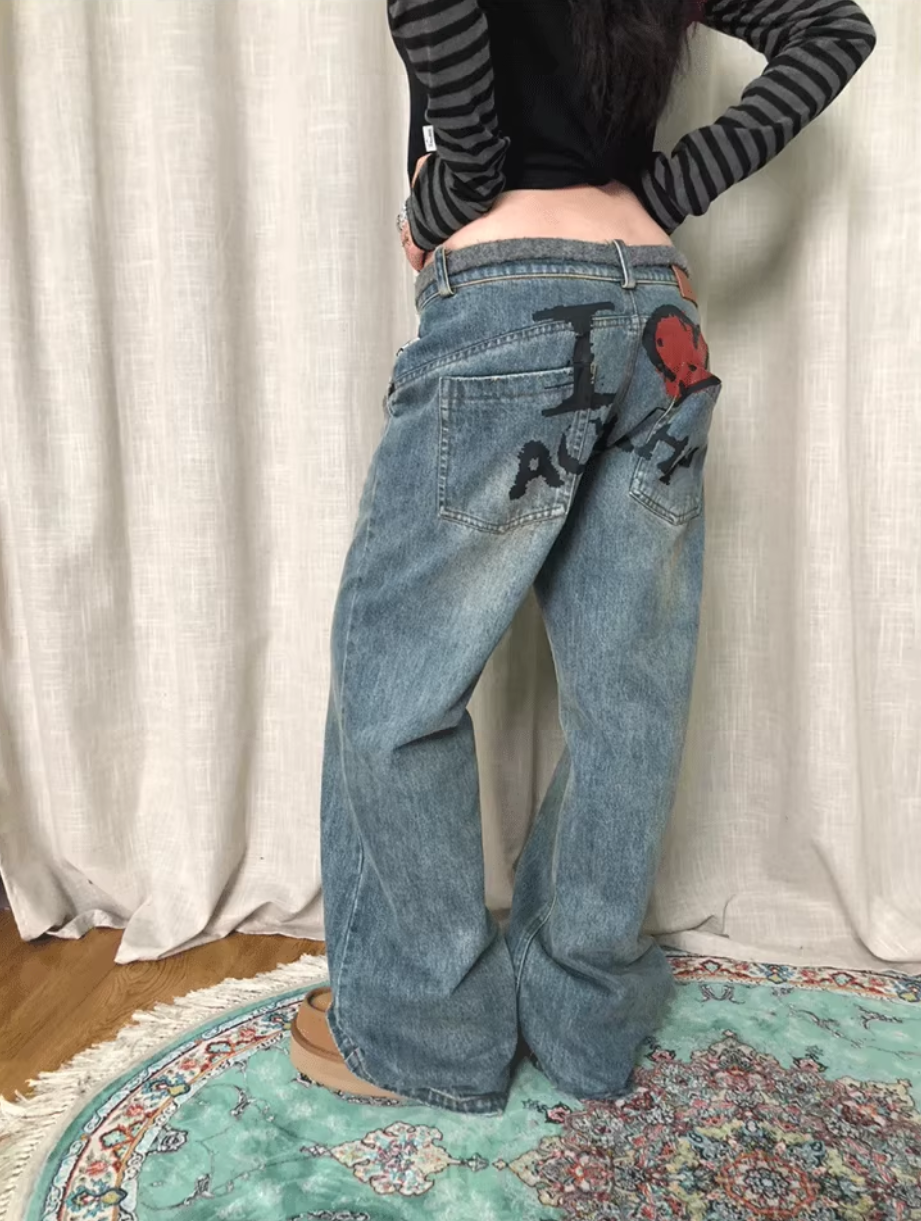 Plus Size High-Rise Jeans - Vintage Heart Print