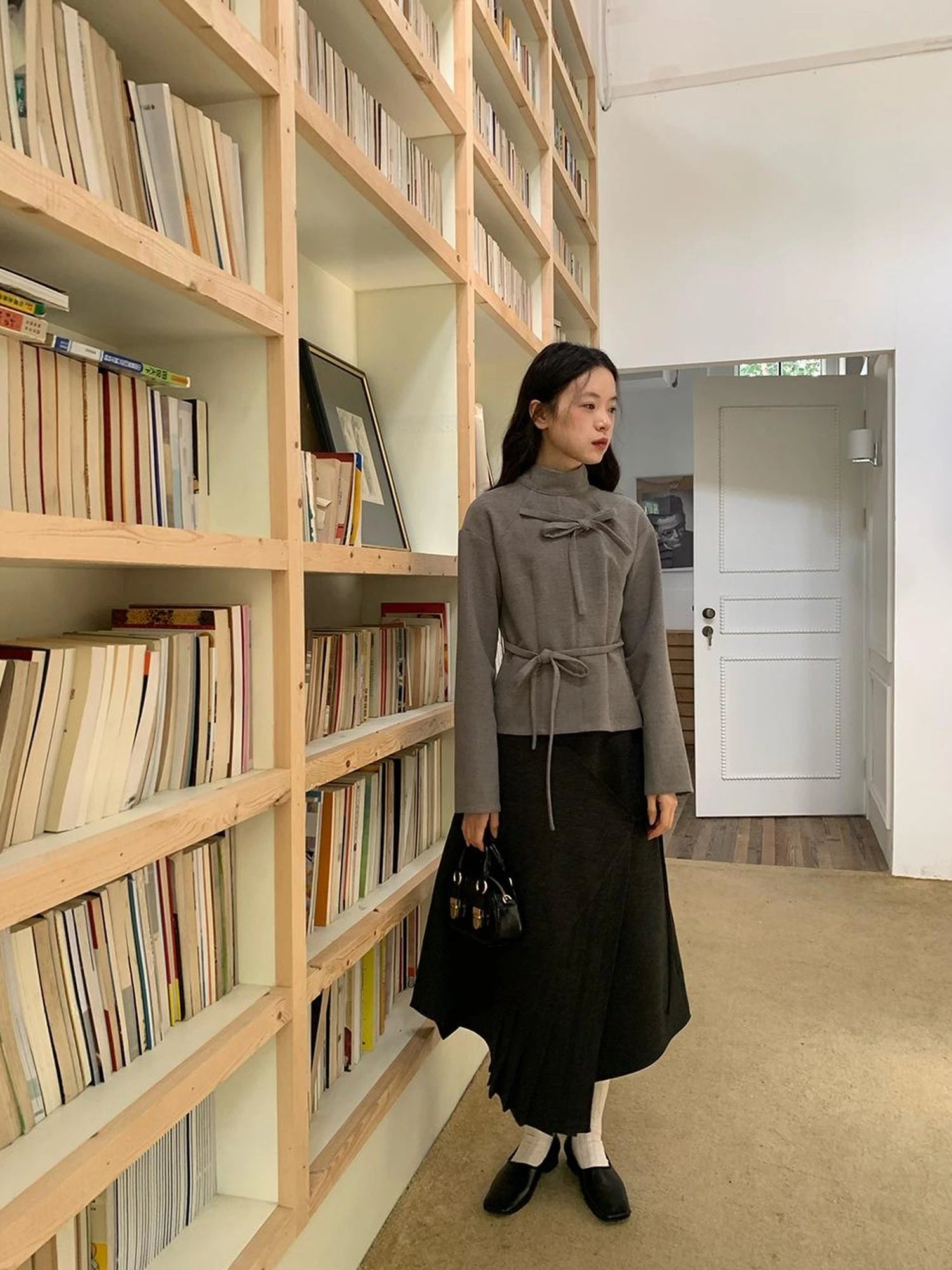 Dory Dory Bow Tie Mandarin Collar Blouse