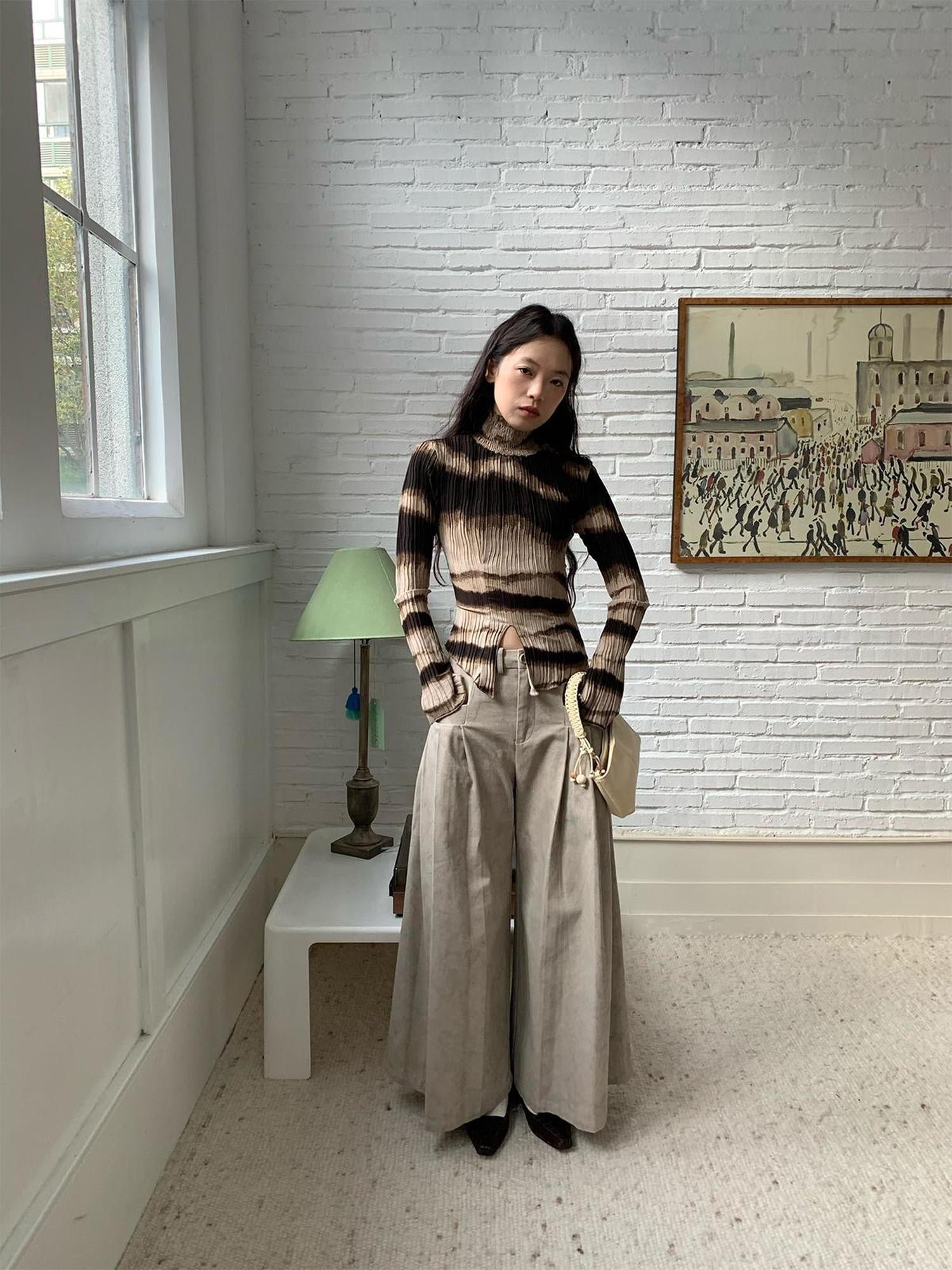 dorydory Textured Print High Neck Long Sleeve Tee