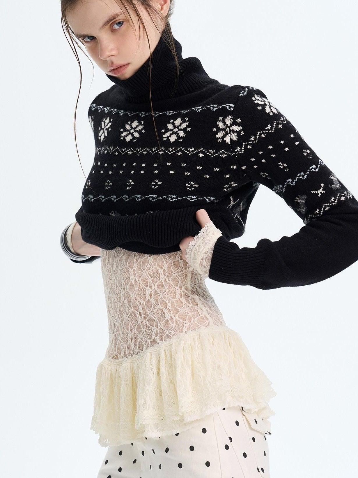 The NeverMore High Stretch Nylon Lace Vintage Slim Layered For Women Long Sleeve Crop Tops