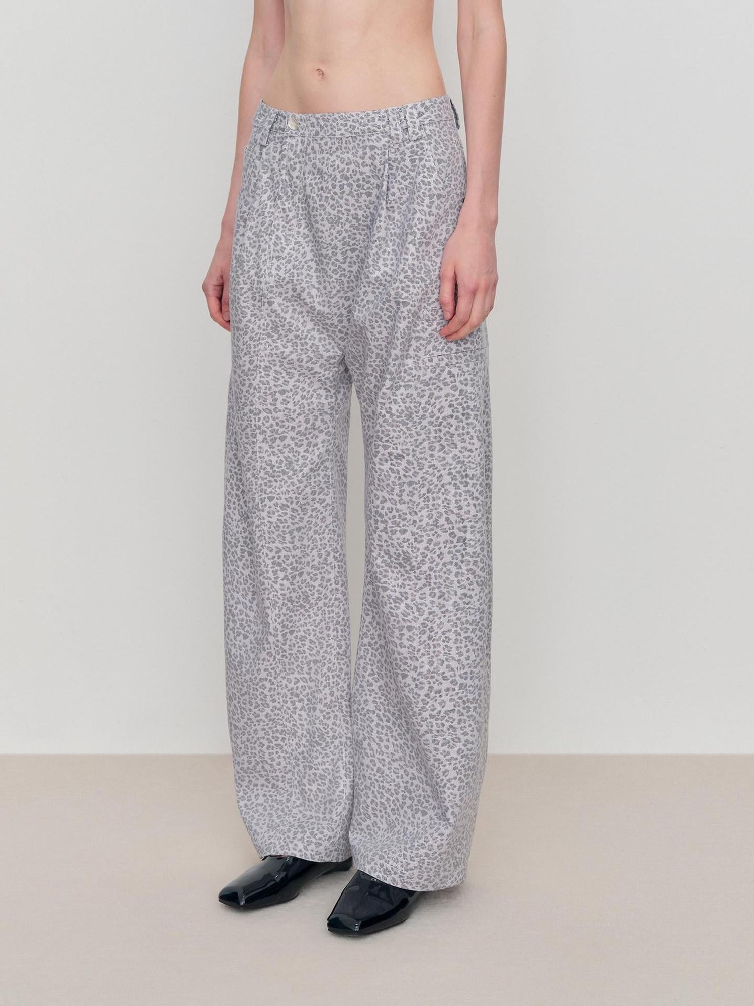 RUN TO THE FUTURE Leopard Print Asymmetric Zip Low Waist Blade Cut Women Wide-Leg Pants