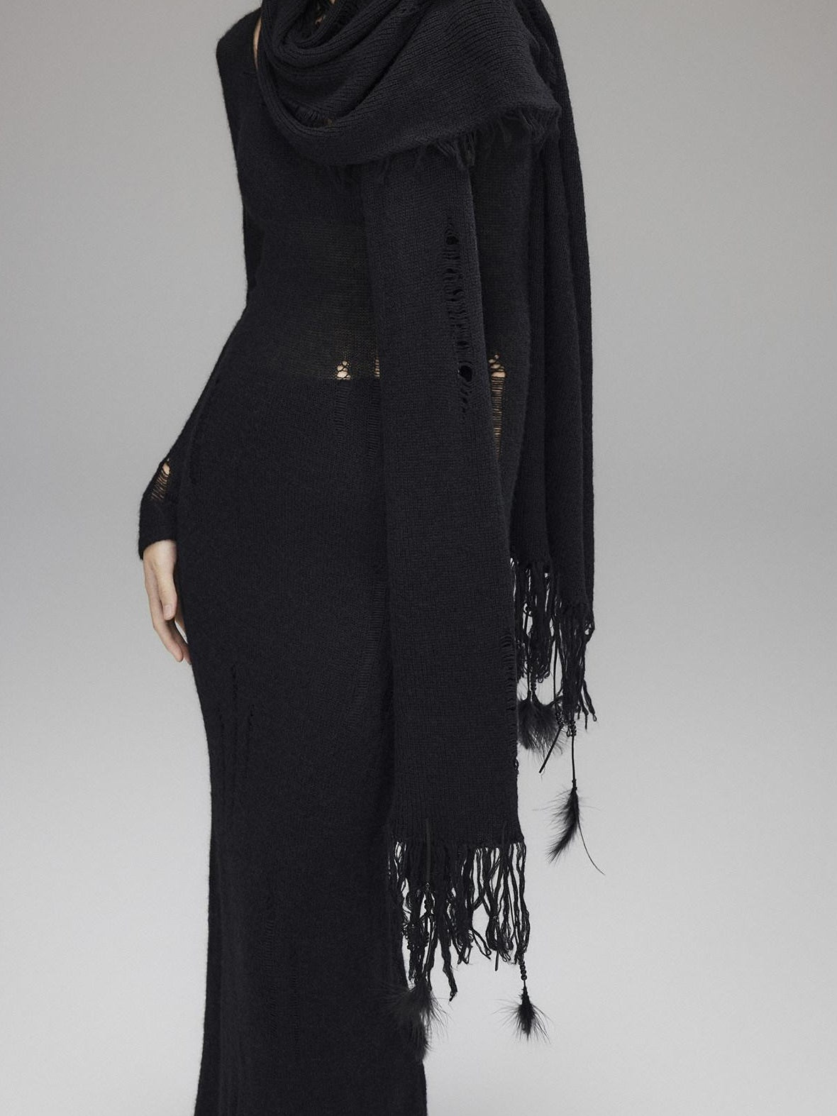 Low pixel Waist Defining Wool Knit Tassel Casual Long Sleeve Round Neck Black Maxi Dresses