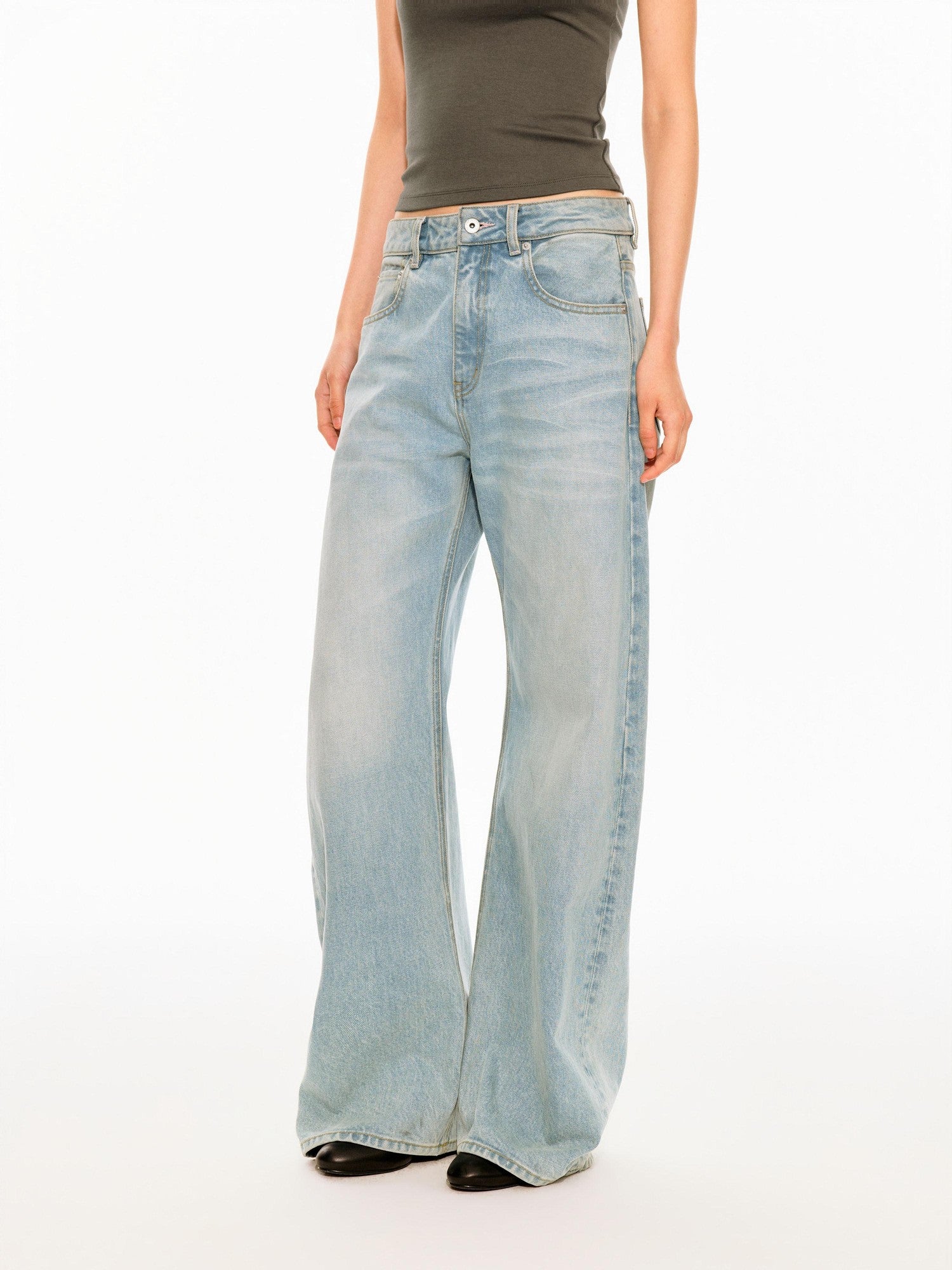 Northbutsouth Light Wash Curved Leg Relaxed Mid Rise Women&