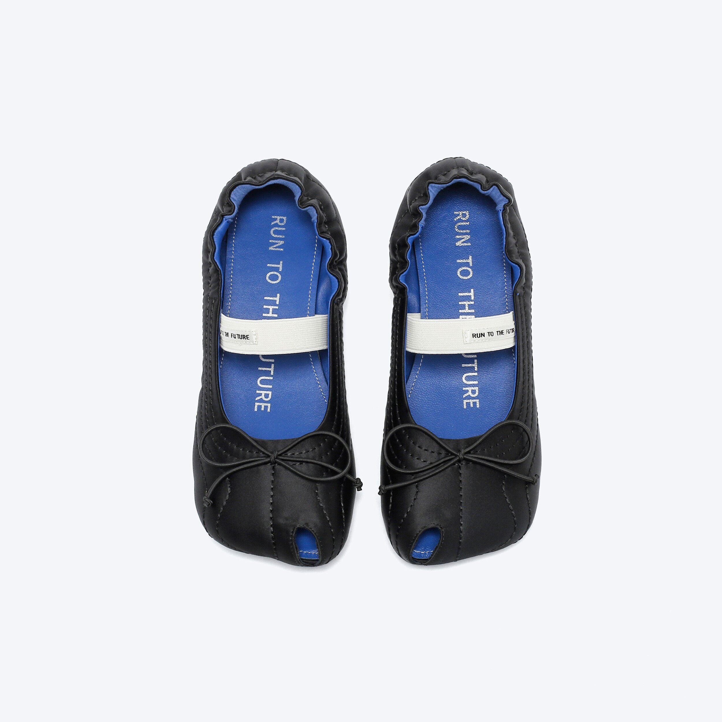 RUN TO THE FUTURE Cross Strap Casual Peep Toe Leather Lined Microfiber Upper Women Black Flats