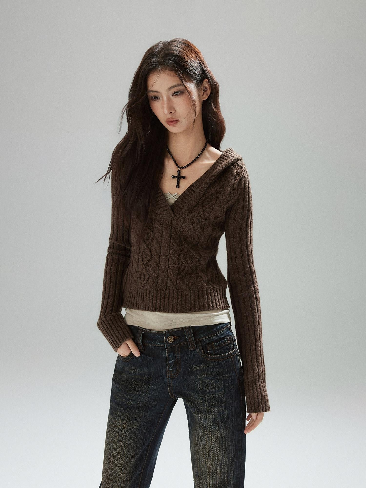 Low pixel Wool Blend V-neck Slim Pullover Two Piece Cami Set Casual Sweaters