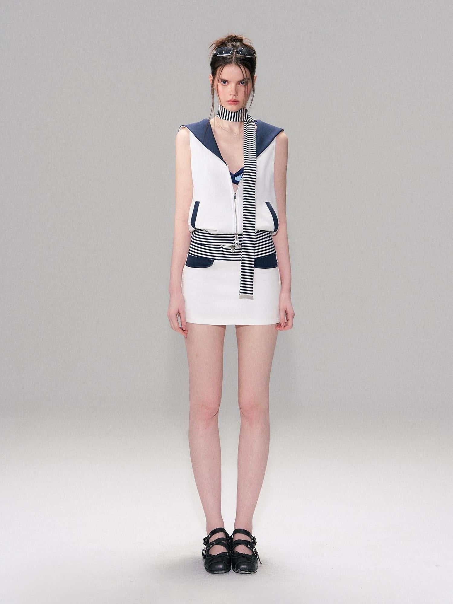 The NeverMore Contrast Printed Cotton Mid Waist Straight Bodycon Women White Mini Skirts