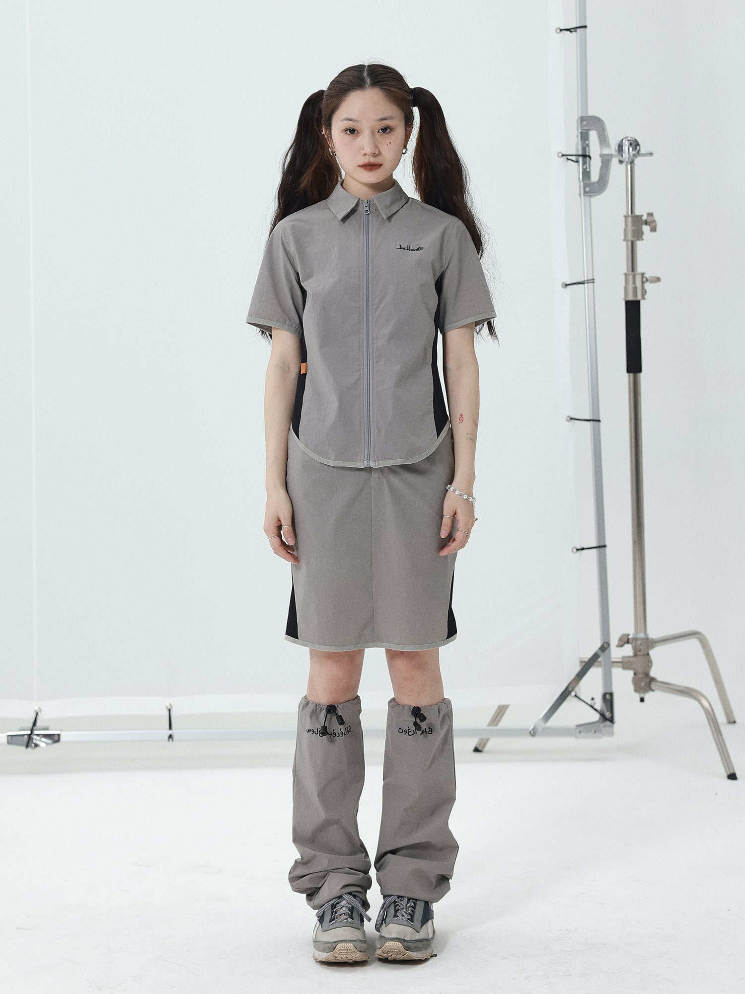 Achihara 2025 Summer Black Spliced Shirt Skirt Set For Women