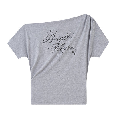DIDDI MODA Off Shoulder Letter Graphic Rhinestone Pleated Tee