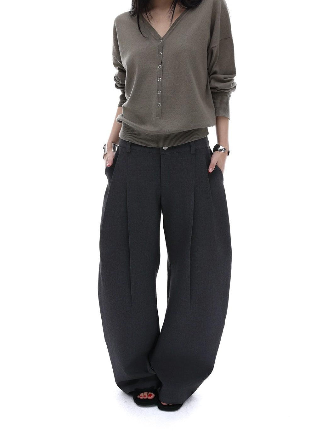 iamxiaa Black Pressed Pleat 3d Tailored Curved Leg Women&