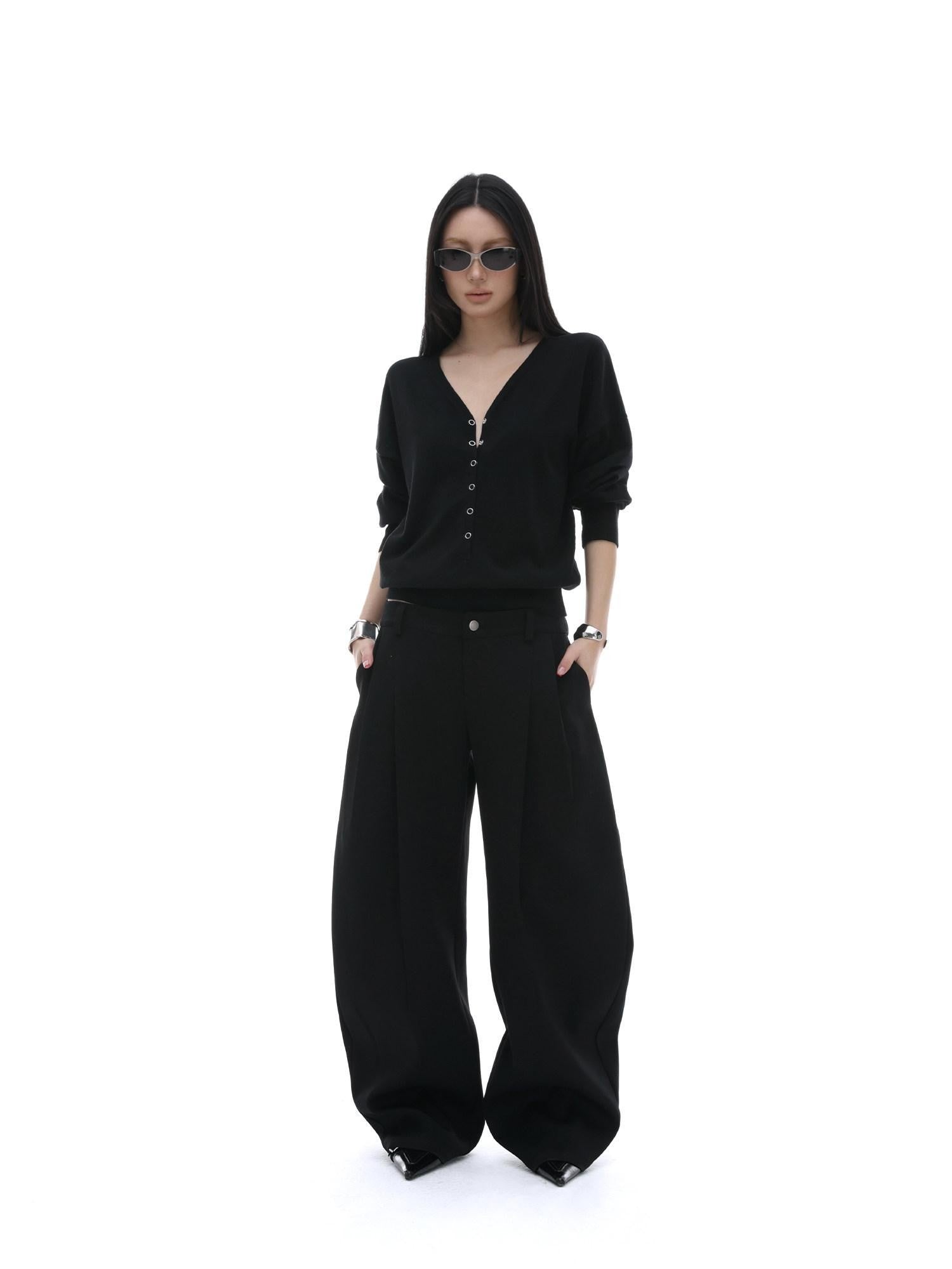 iamxiaa Black Pressed Pleat 3d Tailored Curved Leg Women&
