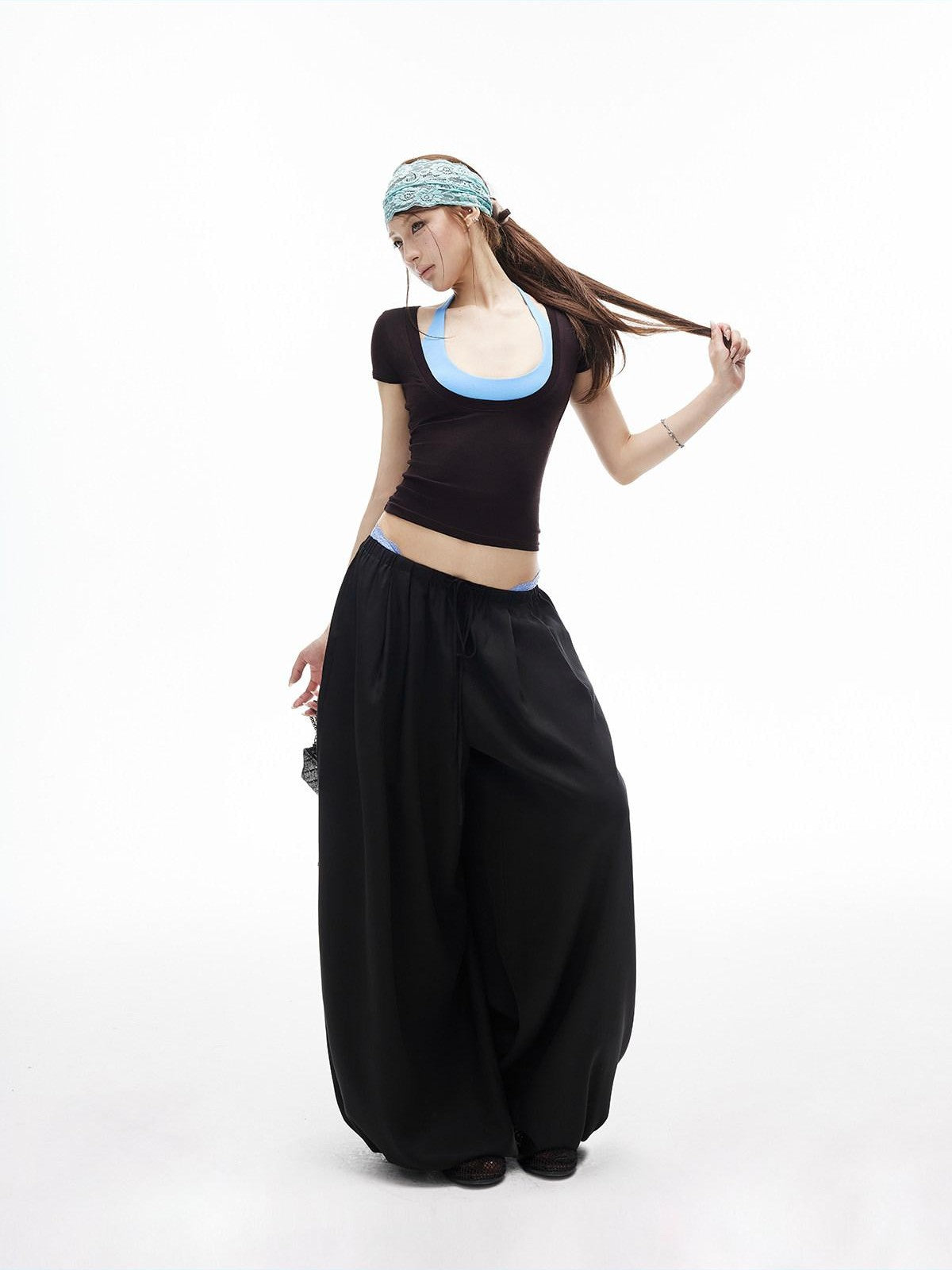 iamxiaa Coffee Blue Colorblock U Neck Padded Cami Slim Fit Women&
