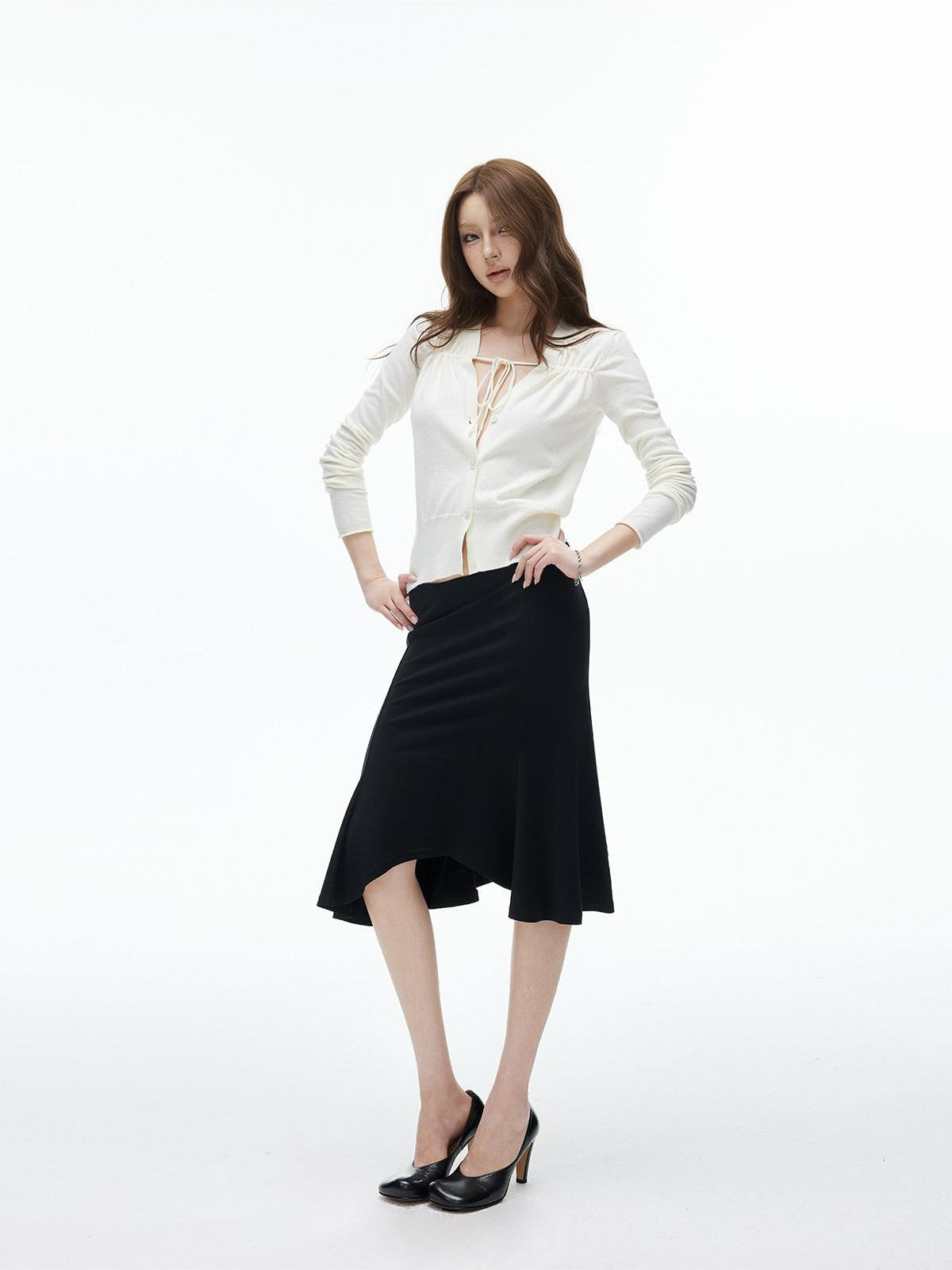 iamxiaa Cropped Ruched Button Front V-neck Women&