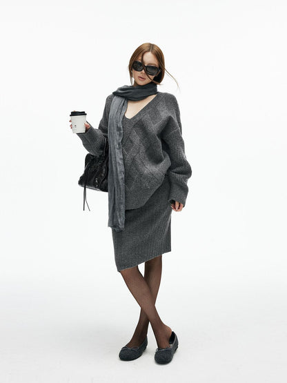 iamxiaa Diamond Cable V-neck Drop Shoulder Women&