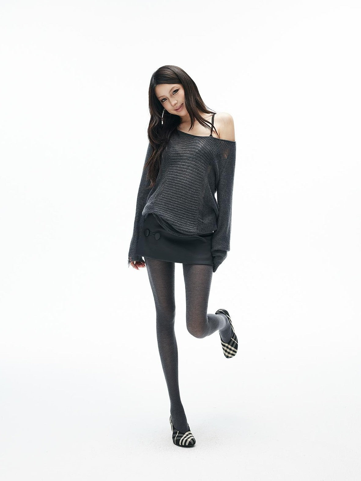 iamxiaa Distressed Open Knit Wavy Ribbed V-neck Loose Women&