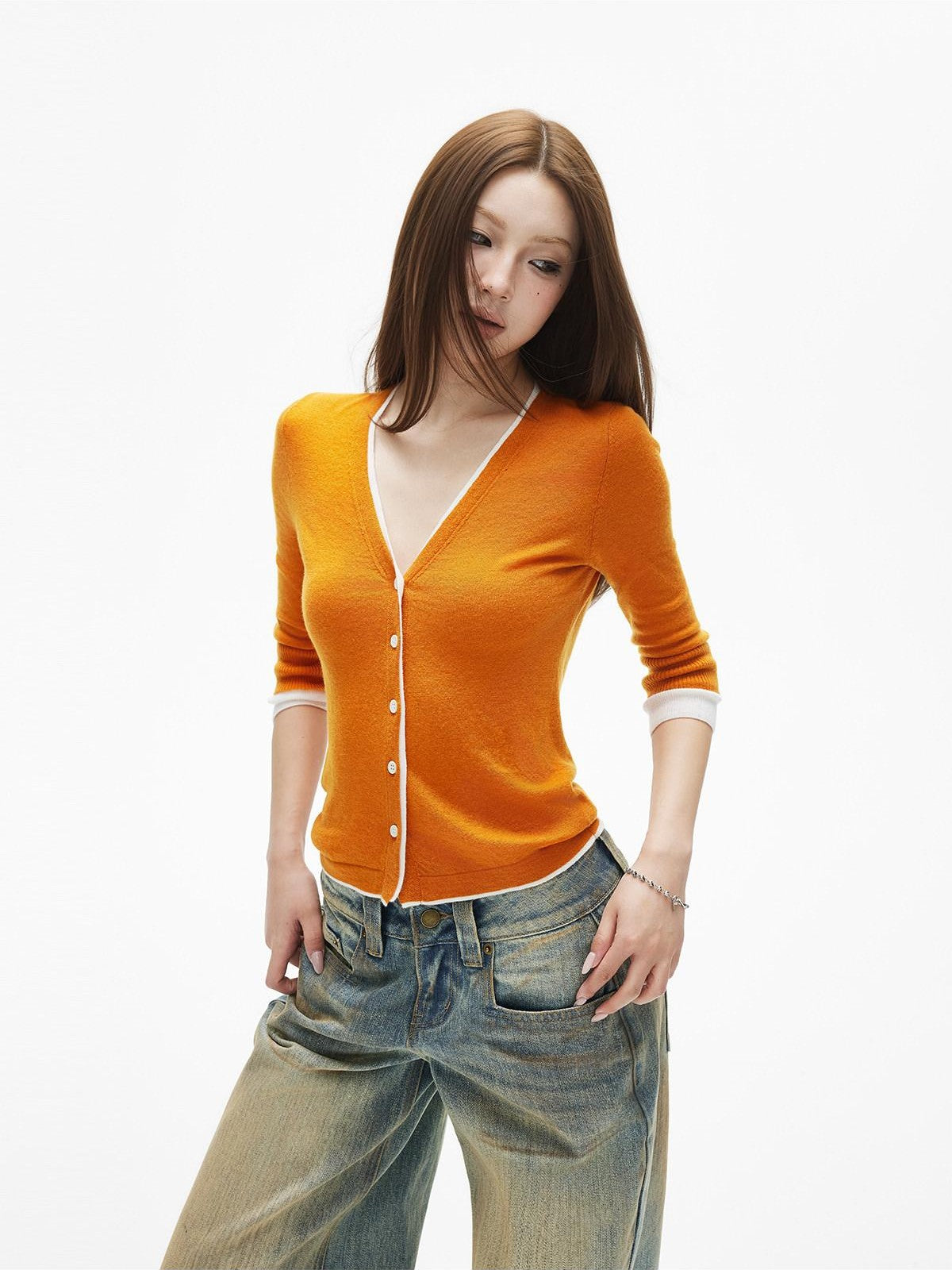 iamxiaa Eye Catching Contrast Trim V-neck Women&