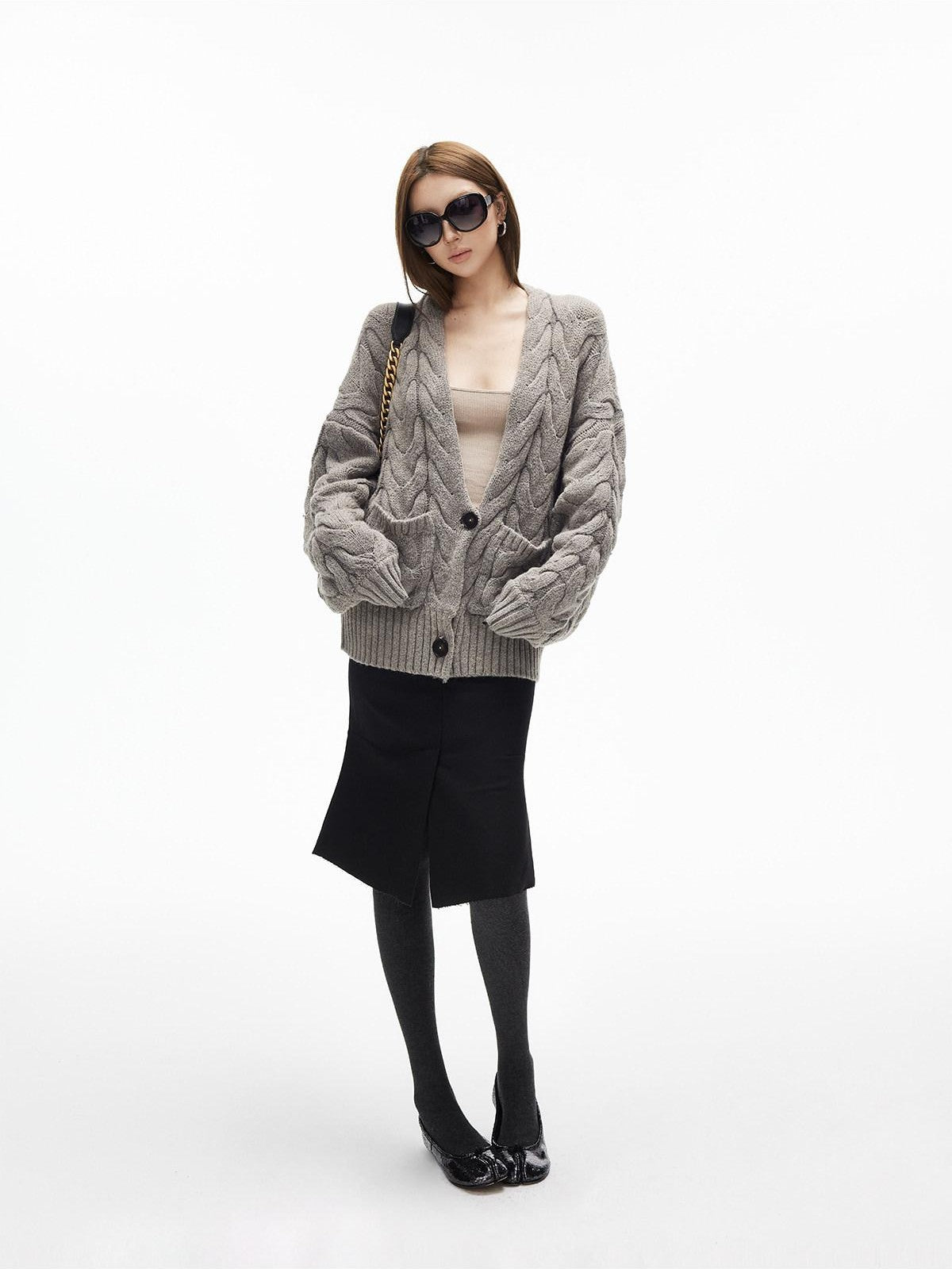 iamxiaa Handcrafted Chunky Cable Knit Deep V Drop Shoulder Women&