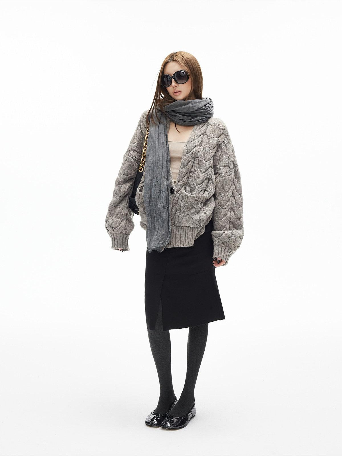 iamxiaa Handcrafted Chunky Cable Knit Deep V Drop Shoulder Women&