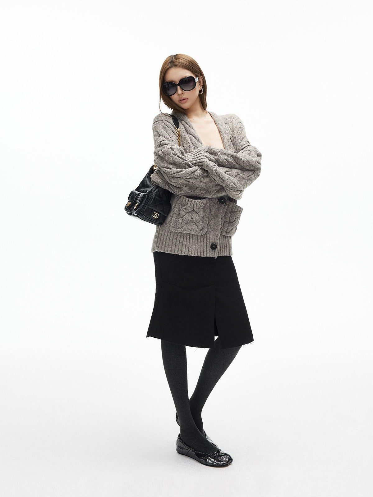 iamxiaa Handcrafted Chunky Cable Knit Deep V Drop Shoulder Women&
