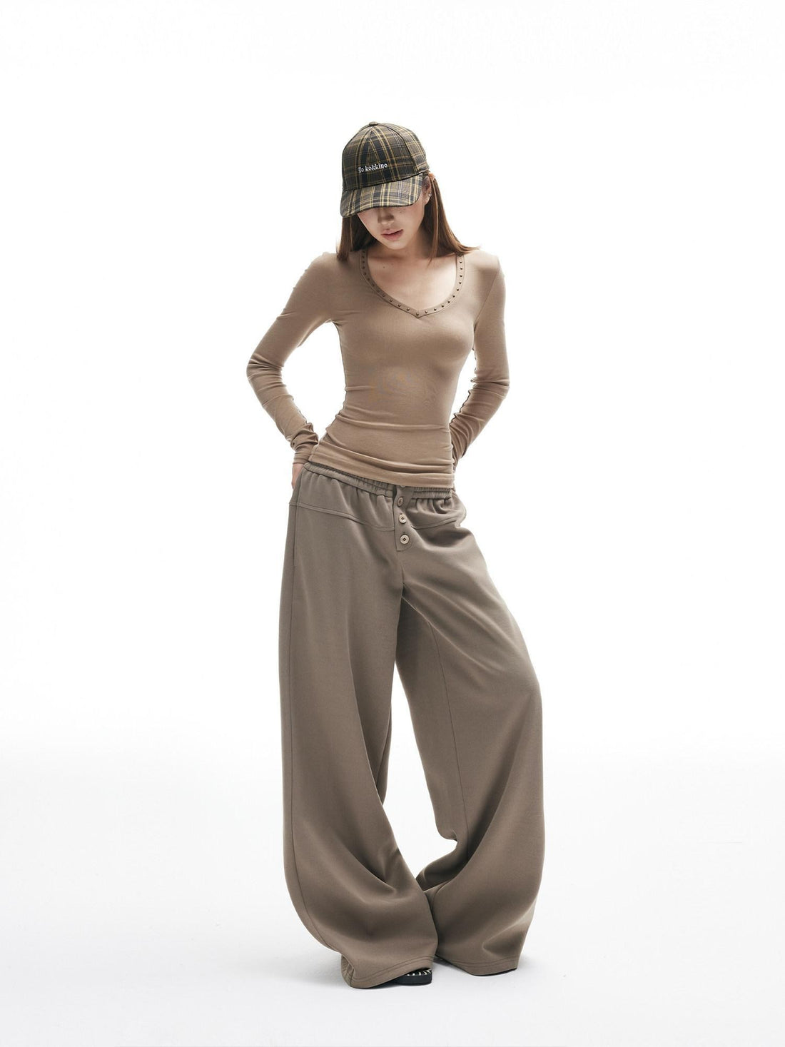 iamxiaa Heart V-neck Rhinestone Studded Women&