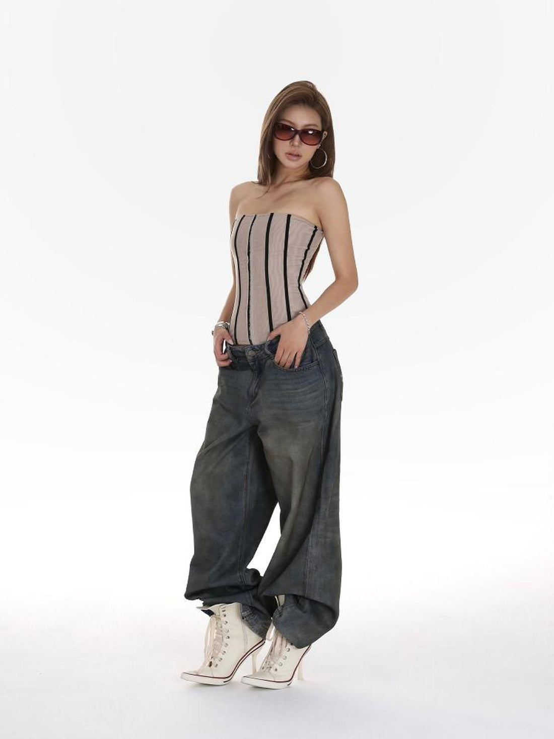 iamxiaa Heavy Wash Rhinestone Low Rise Women&