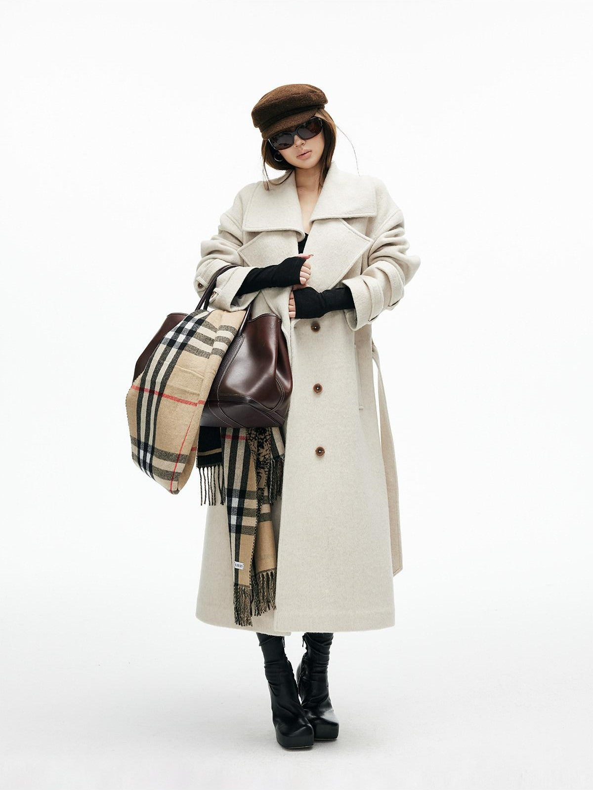 iamxiaa Ivory Deconstructed H Silhouette Notched Lapel Women&