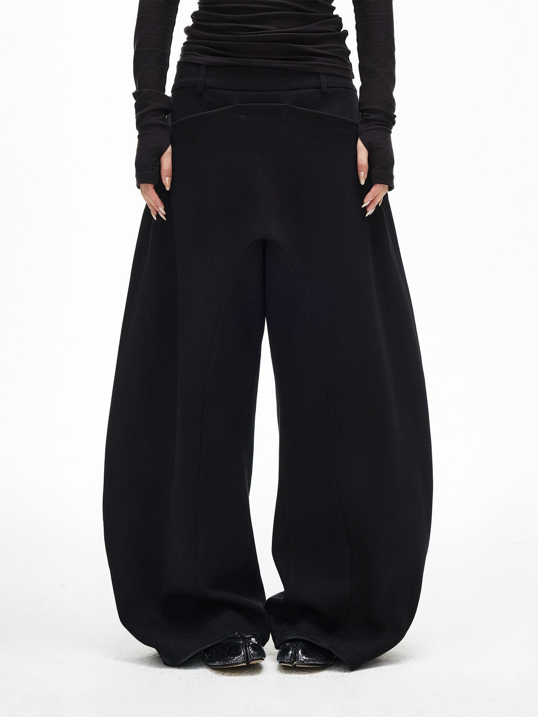 iamxiaa Minimalist Panelled Curved Seam No Fly Low Rise Women&