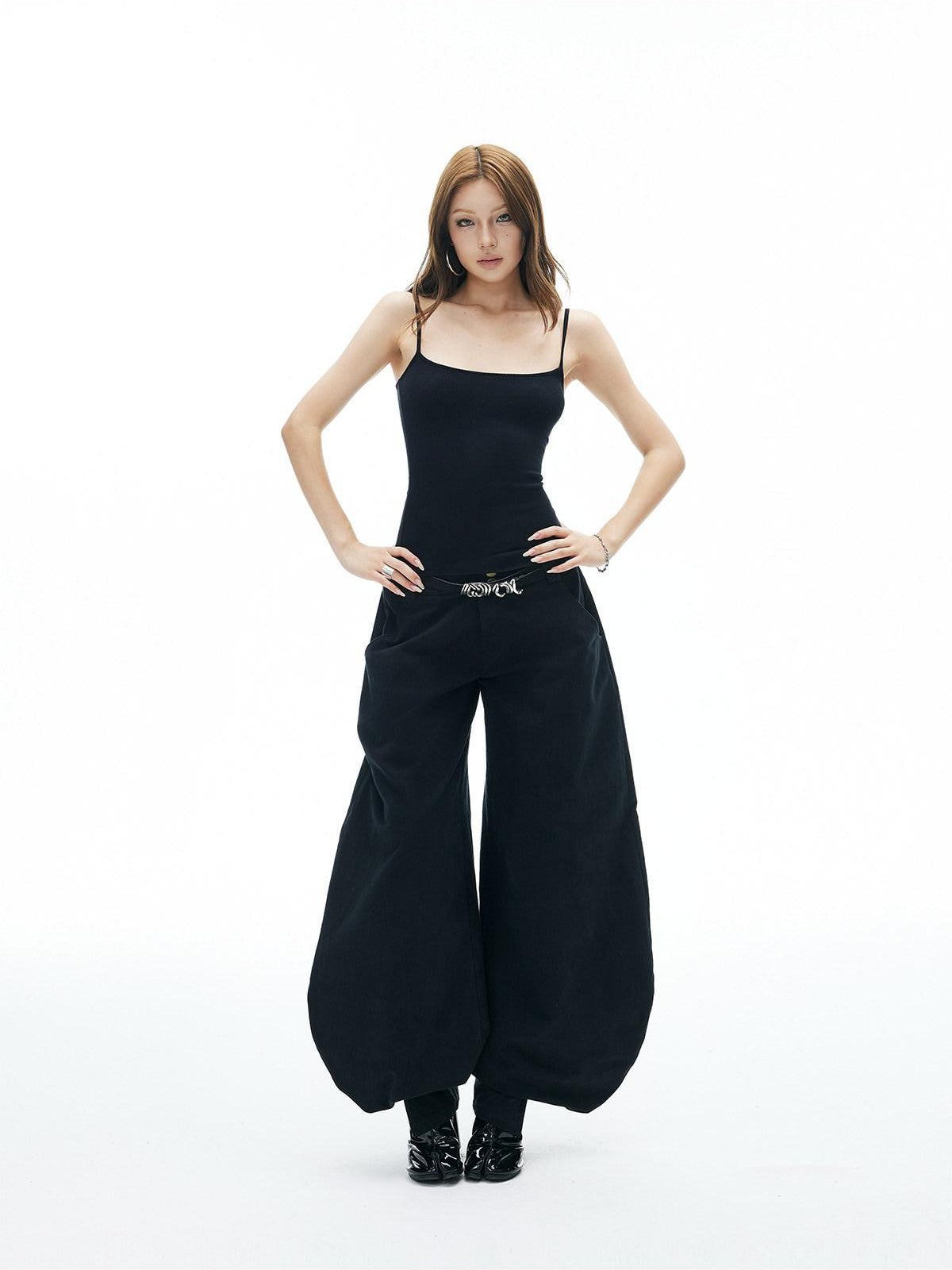 iamxiaa Ribbed Knit Slim Fit Thin Straps U Neck Women&