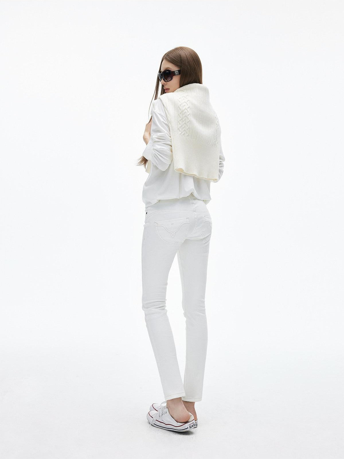 iamxiaa Soft Wash White Floral Embroidery Topstitch Tapered Women&