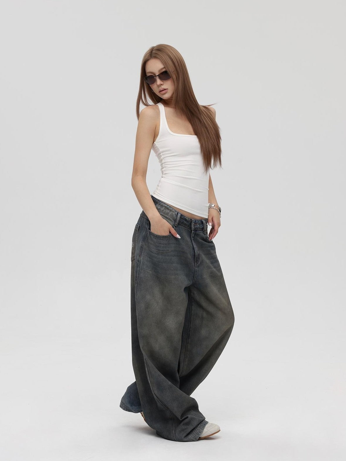 iamxiaa Square Neck Embroidered Slim Fit Women&
