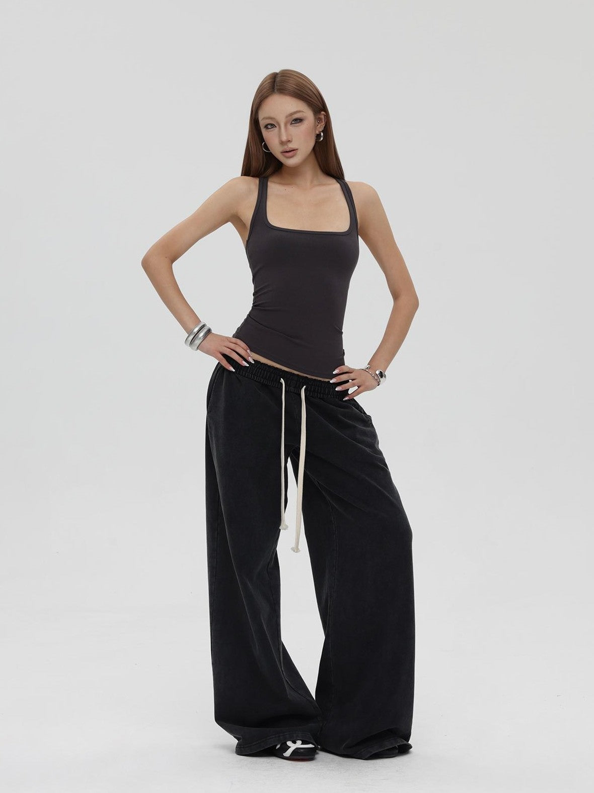 iamxiaa Square Neck Embroidered Slim Fit Women&