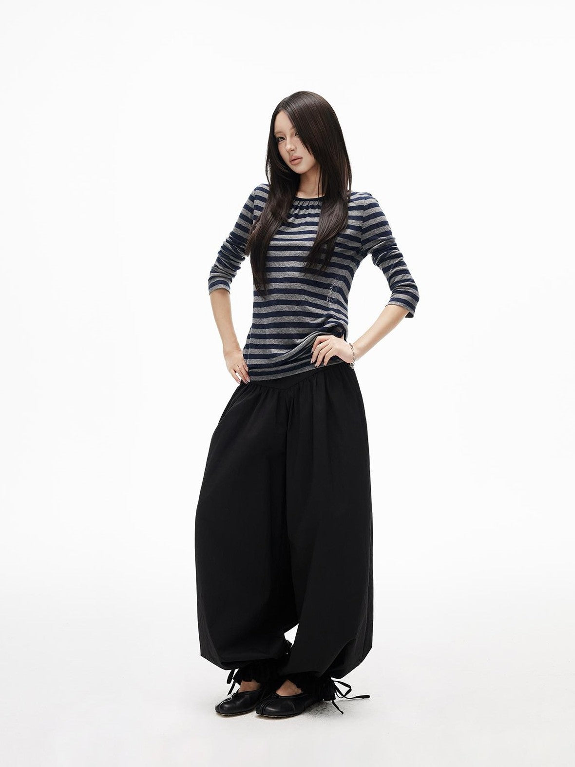 iamxiaa Striped Cutout Open Back Ruched Crewneck Women&