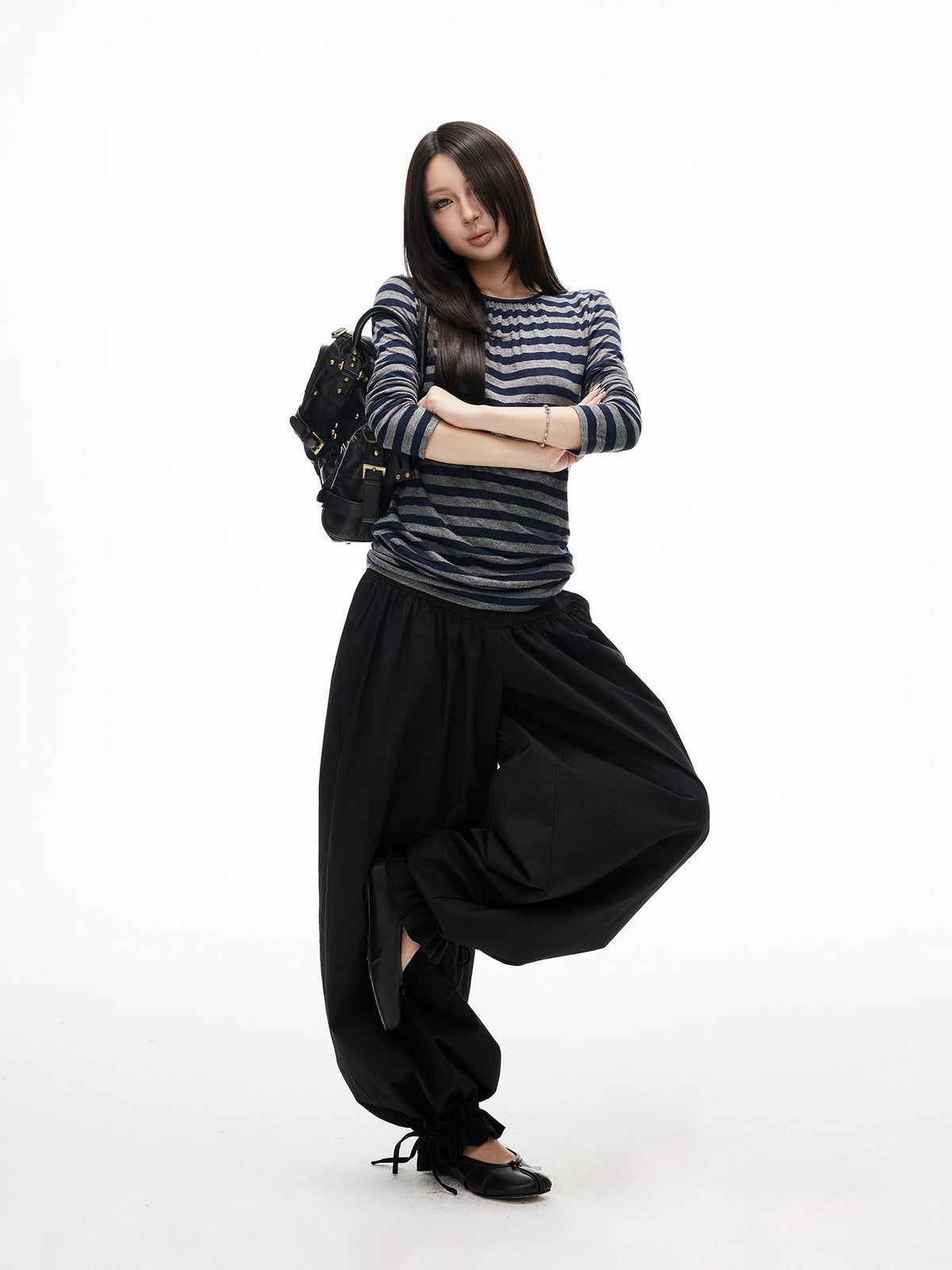 iamxiaa Striped Cutout Open Back Ruched Crewneck Women&