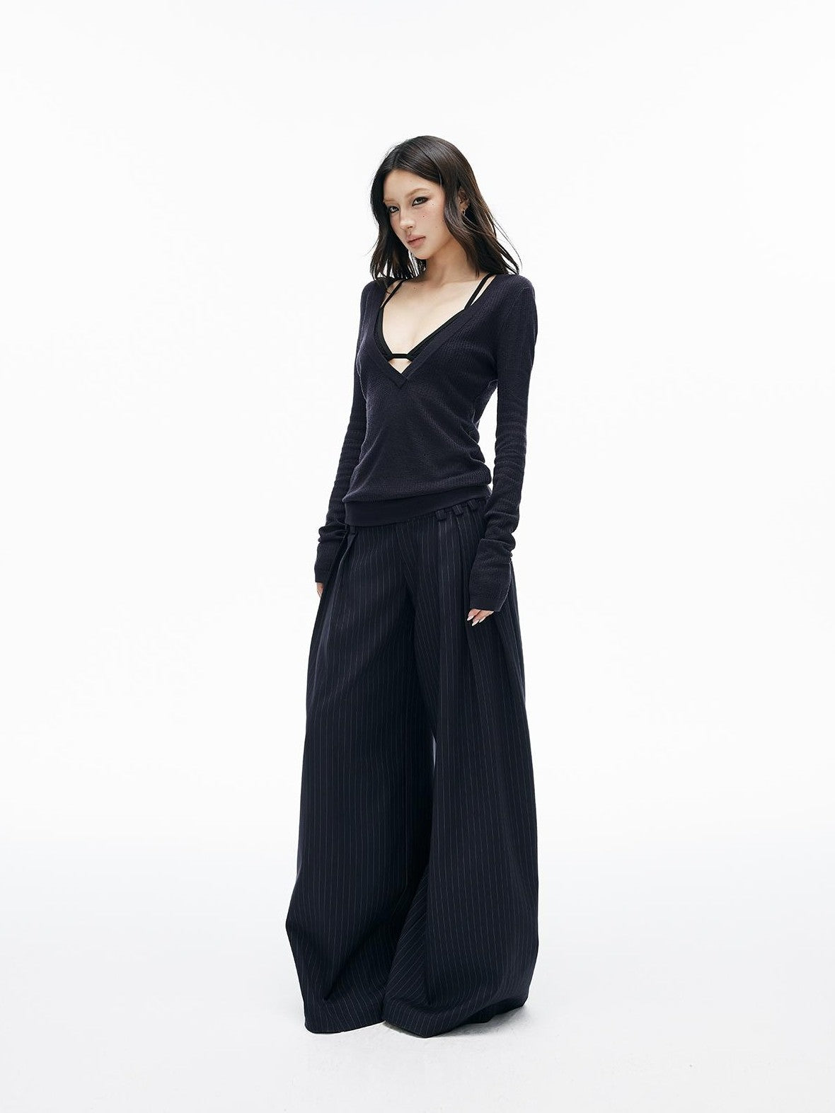 iamxiaa Textured Ribbed V-neck Fitted Knit Women&