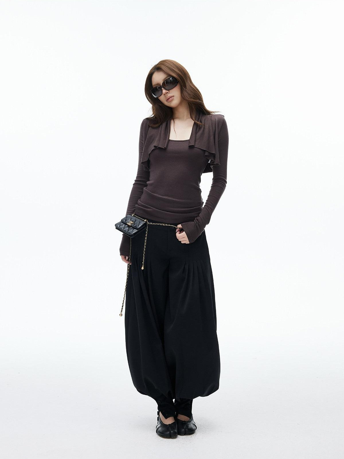 iamxiaa Wavy Pleated Cropped U Neck Slim Fit Women&