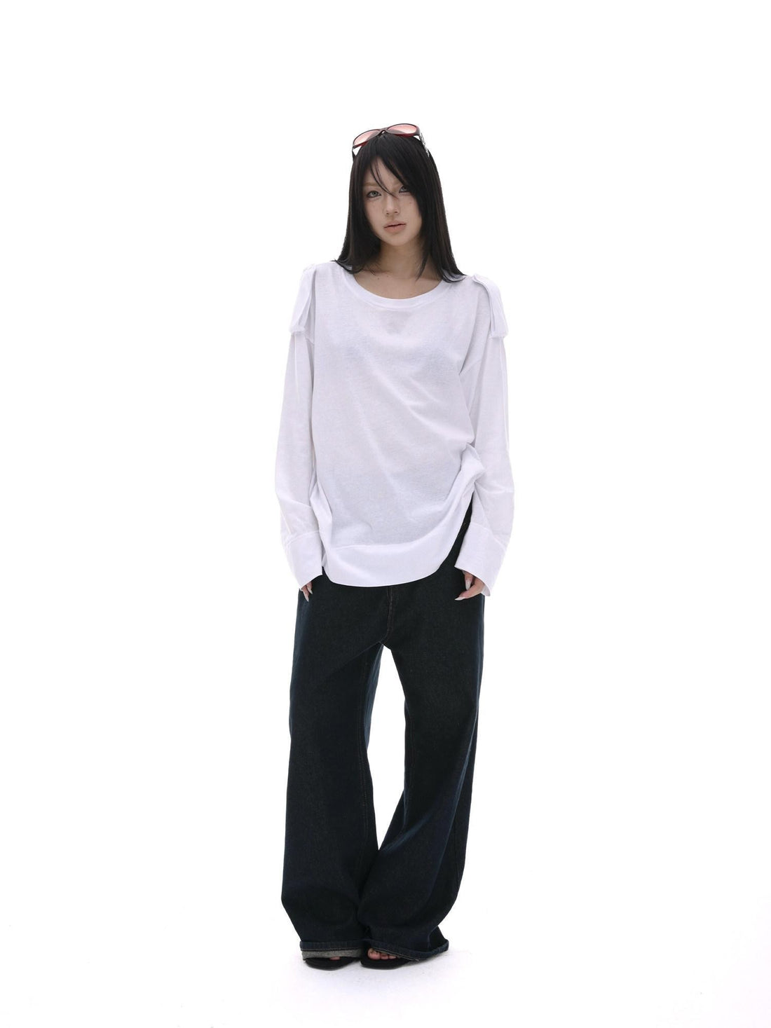 iamxiaa White Wide Shoulder Tabs Loose Layered Pullover Women&