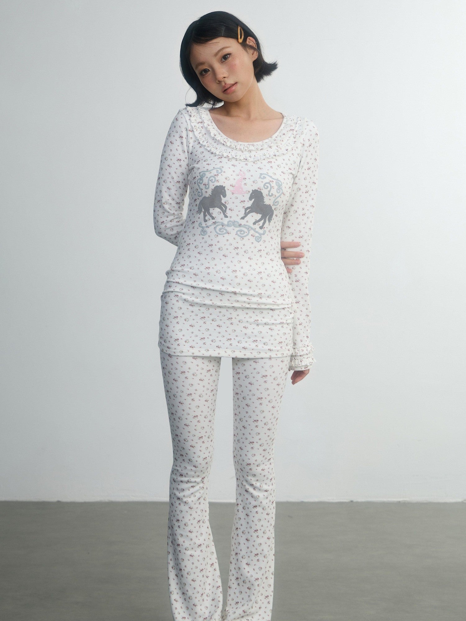 in two twos Lace Floral Pony Wide Neck Women&