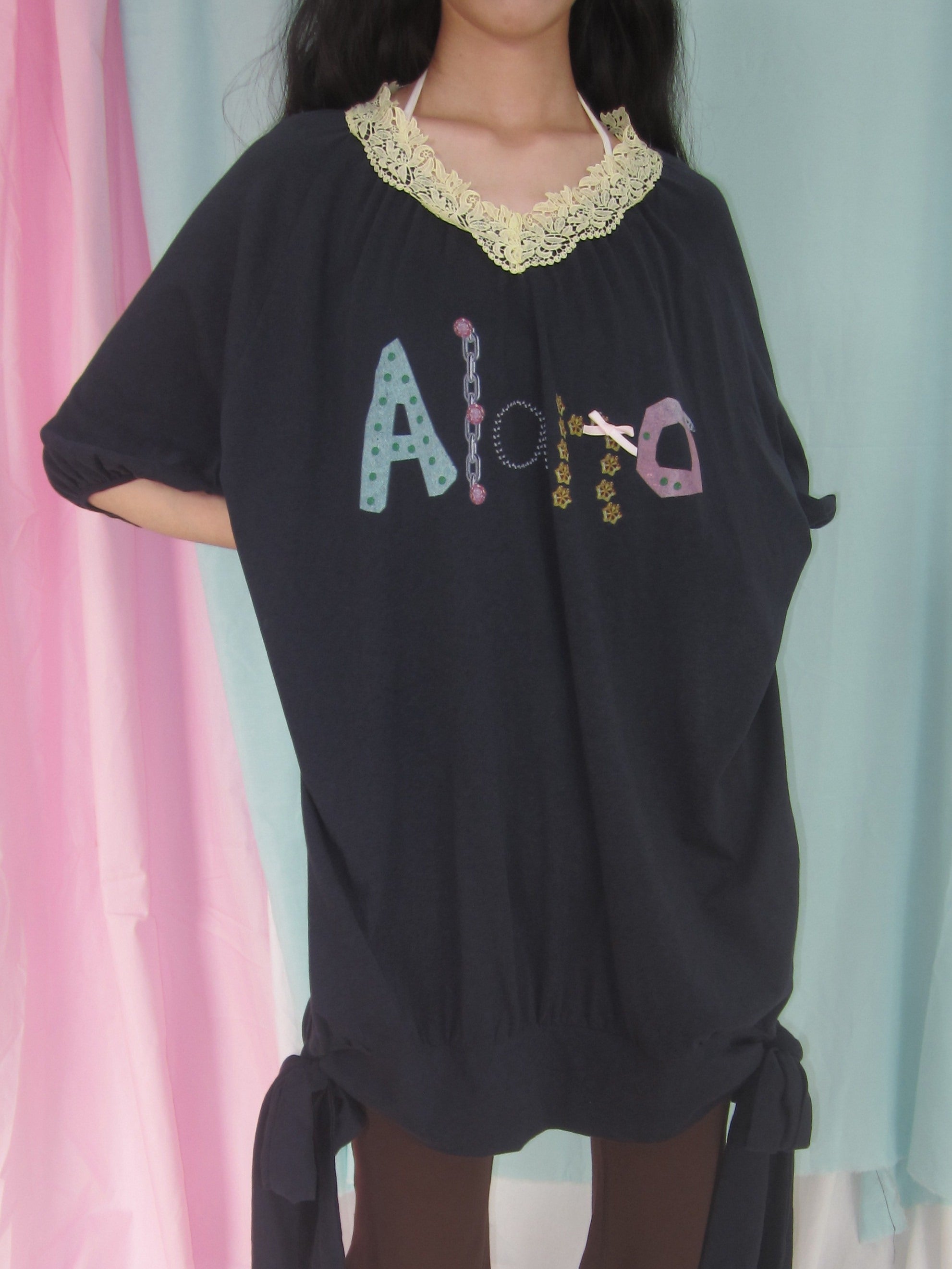 in_two_twos_Vintage_Lace_V-neck_Midlength_Letter_Print_Women&