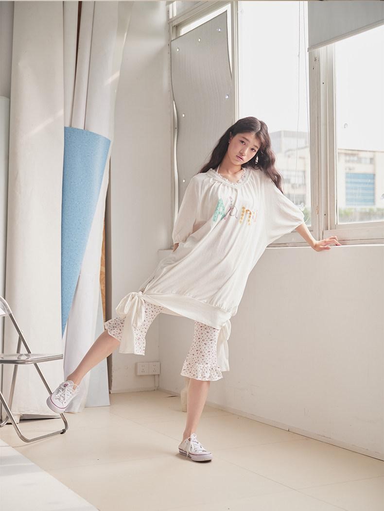 in two twos Vintage Lace V-neck Midlength Letter Print Women&