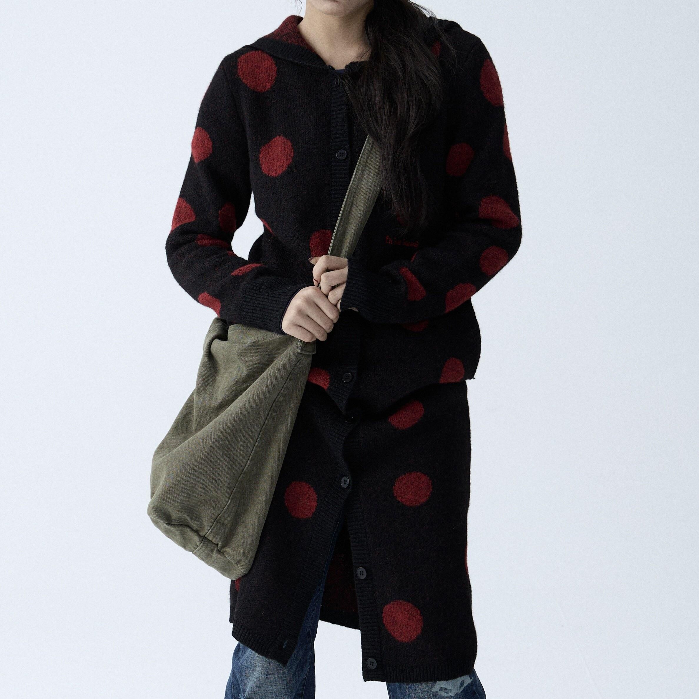in_two_twos_Vintage_Polka_Dot_Long_Knit_Pocket_Round_Neck_Women&