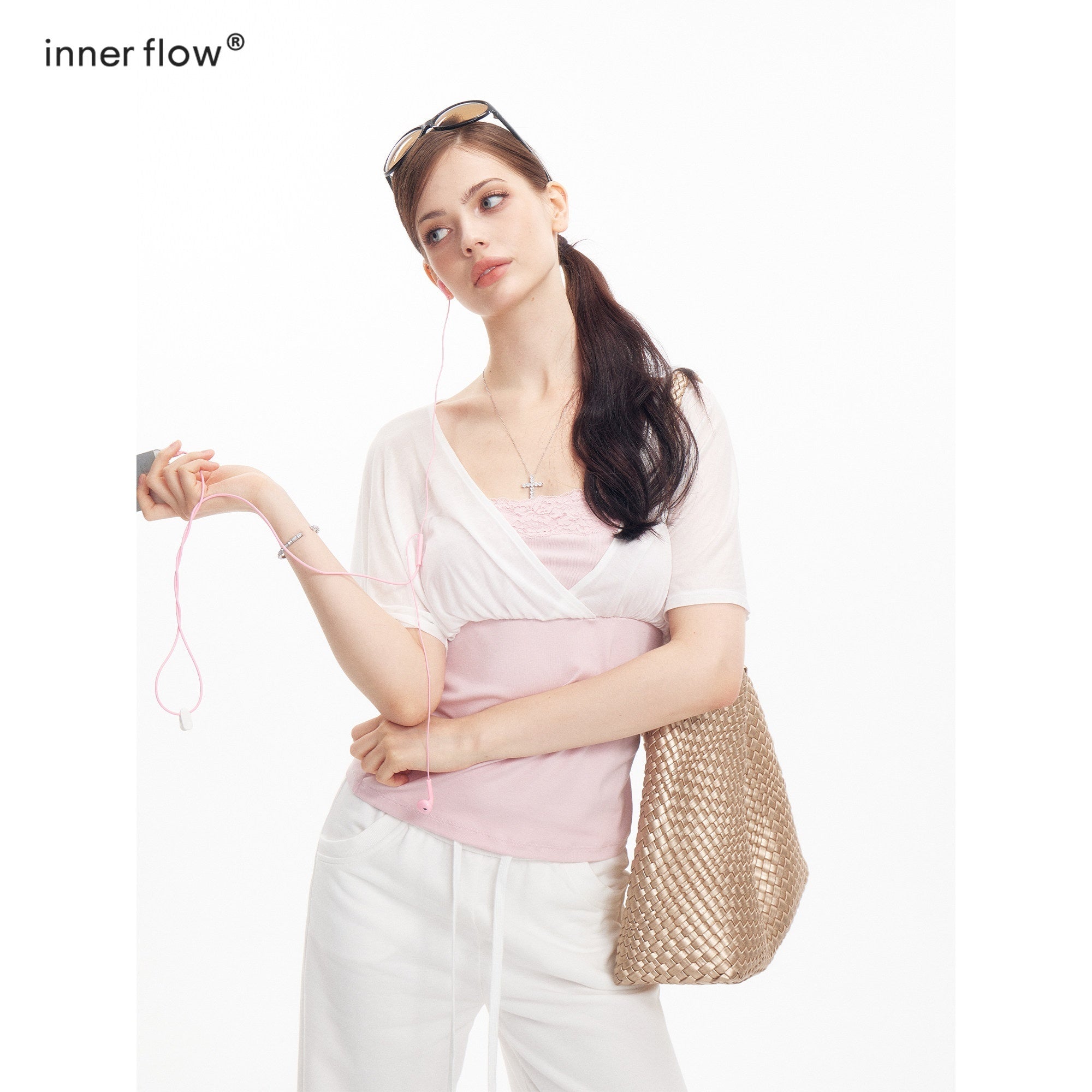 innerflow_Colorblock_Lace_Layered_V-neck_Women&