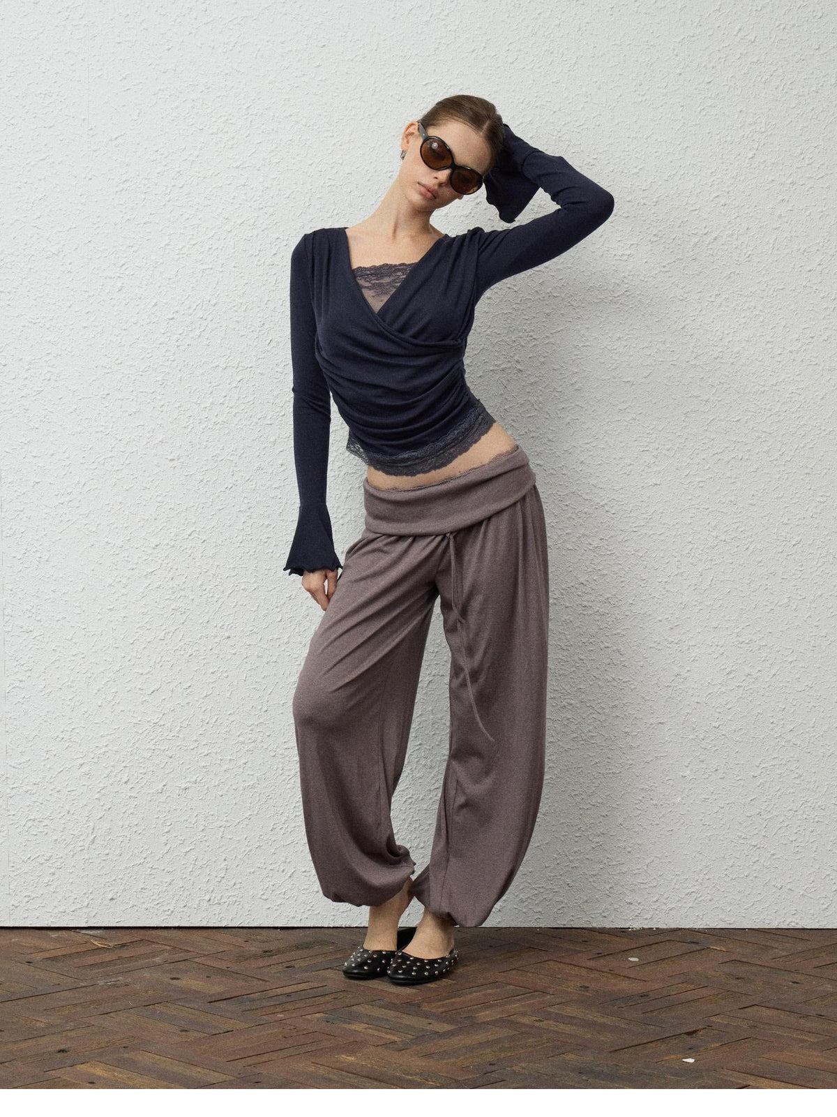 innerflow Pleated Lace Trim Foldover Waist Cuffed Women&