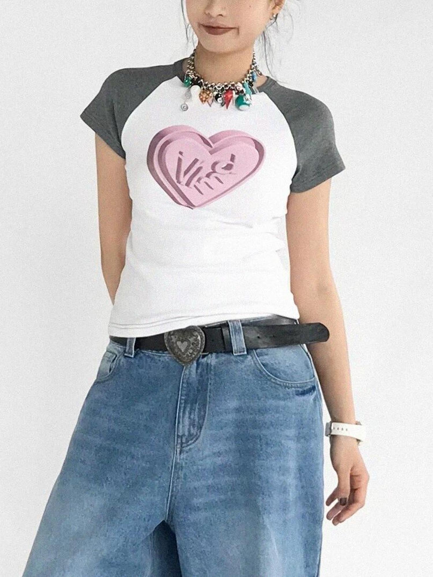 innomoood 3D Heart Digital Print Fitted Crop Tee Y2K