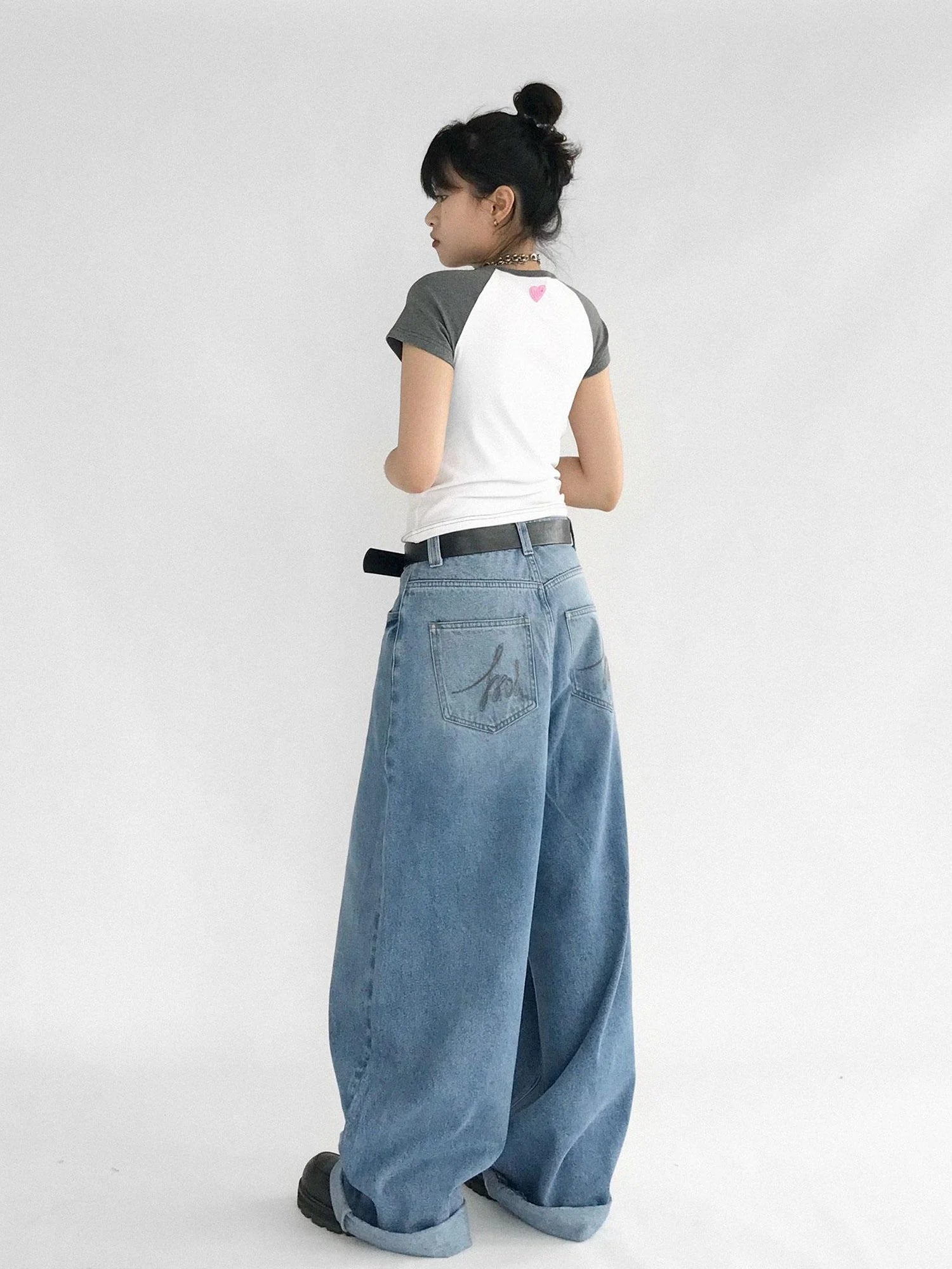 3D Heart Digital Print Fitted Crop Tee Y2K