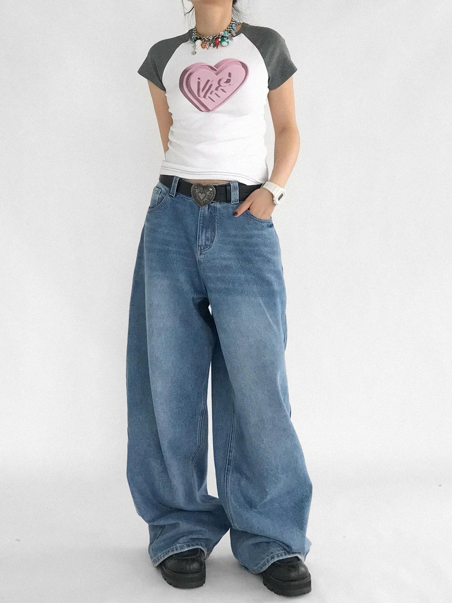 3D Heart Digital Print Fitted Crop Tee Y2K