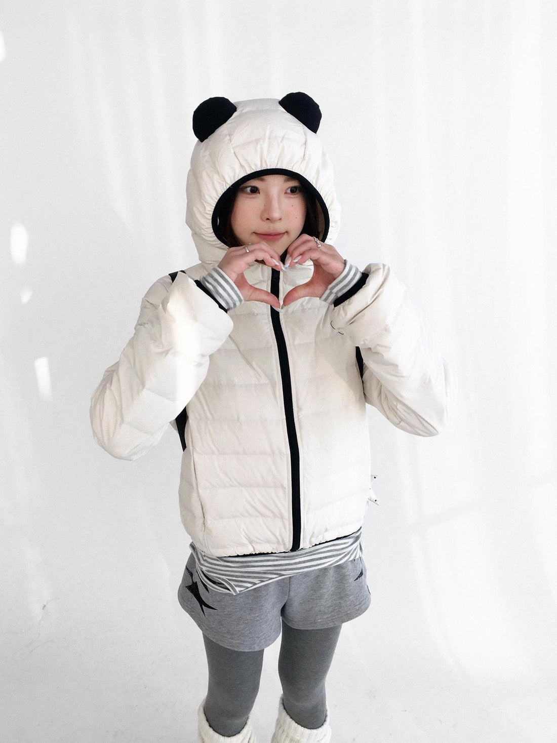 innomoood 90 Percent White Duck Down Hooded Cropped Casual Women Zip Front Down Jacket