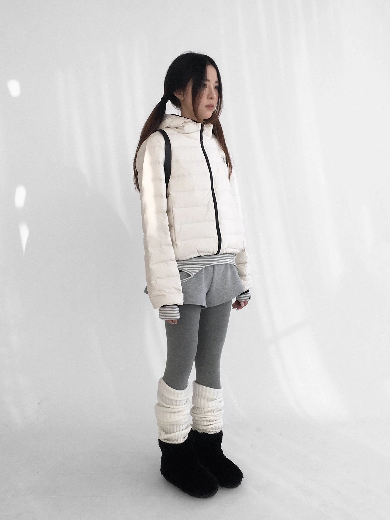 innomoood 90 Percent White Duck Down Hooded Cropped Casual Women Zip Front Down Jacket